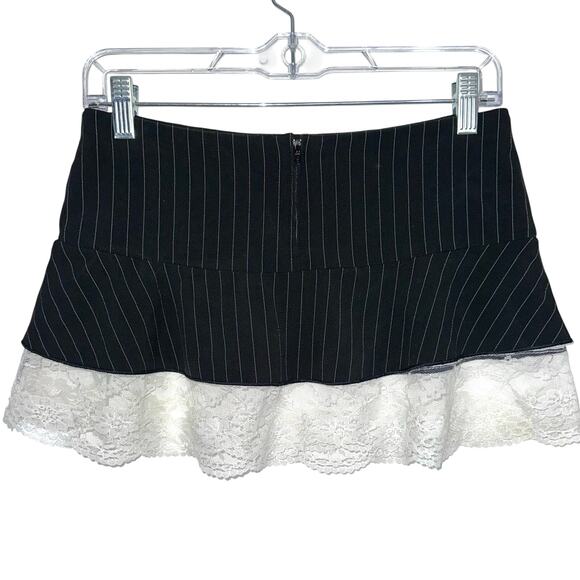 SOLD 💕Vintage Y2K Brat Wet Seal Pinstripe Lace Micro Mini Skirt Size Small - Picture 5 of 8